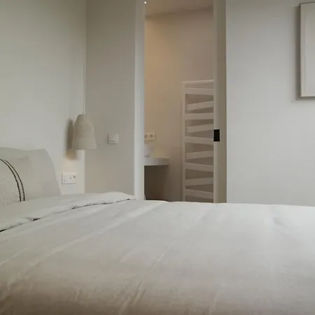 Apartment Frederik Op De Zeedijk Met Strandcabine - Vosproperties