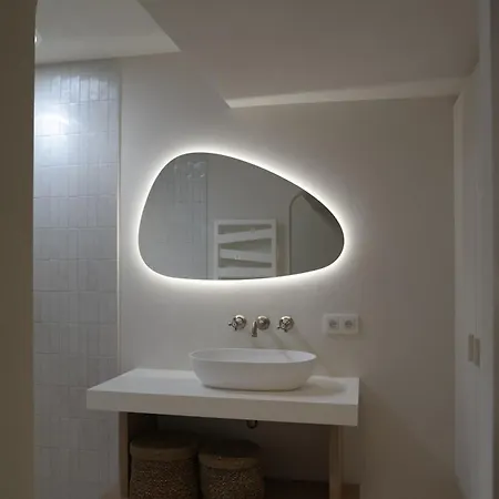Apartment Frederik Op De Zeedijk Met Strandcabine - Vosproperties