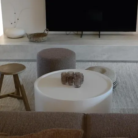 Apartment Frederik Op De Zeedijk Met Strandcabine - Vosproperties Knokke-Heist