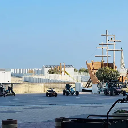 Frederik Op De Zeedijk Met Strandcabine - Vosproperties 아파트